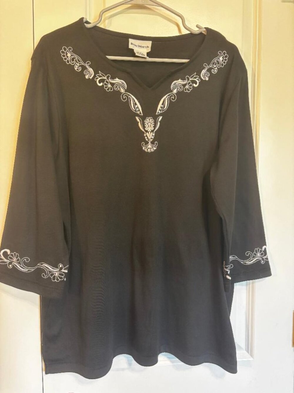 Bon Worth Black Top